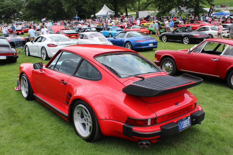 Guys, GUYS A RUF 911!!!@@#$&*@*(&*($& (Porsche 911 modified by RUF)